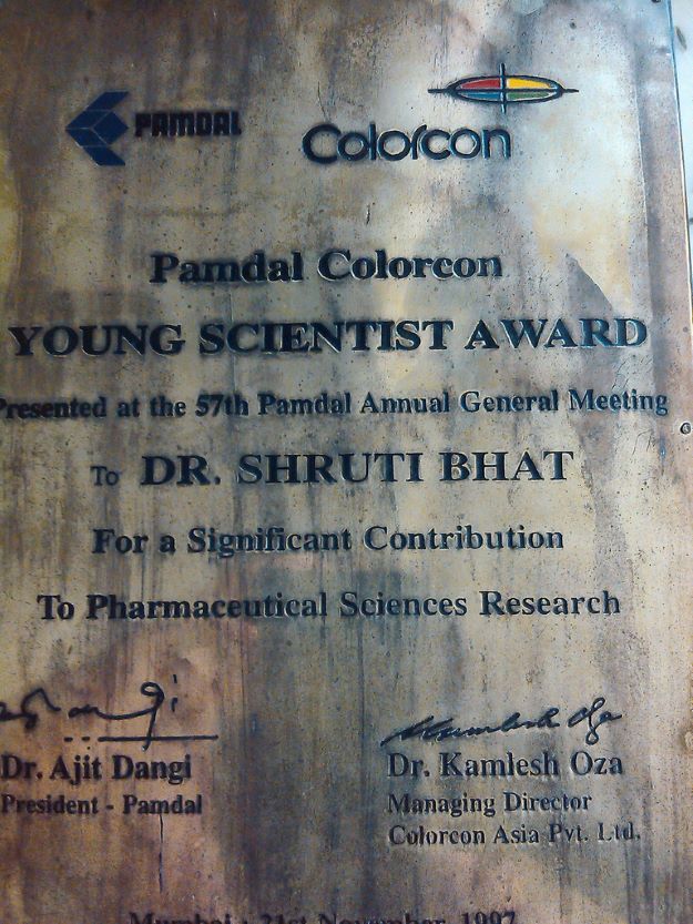 Momento Dr Shruti Bhat PAMDAL Young Scientist Award in 1997